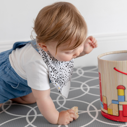 Mono Pop – Organic Reversible Teether Bib (Single Bib, 2 Looks) - Little Bee & Me 